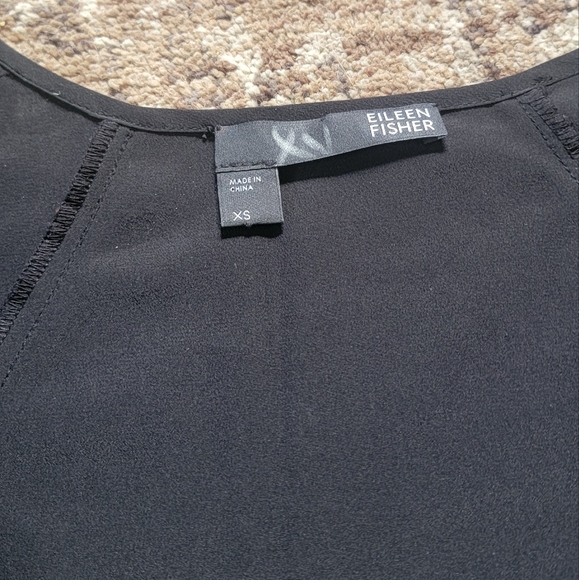 Eileen Fisher xs Black 3/4 Sleeve Scoop Neck 100% Silk Blouse - Picture 2 of 6